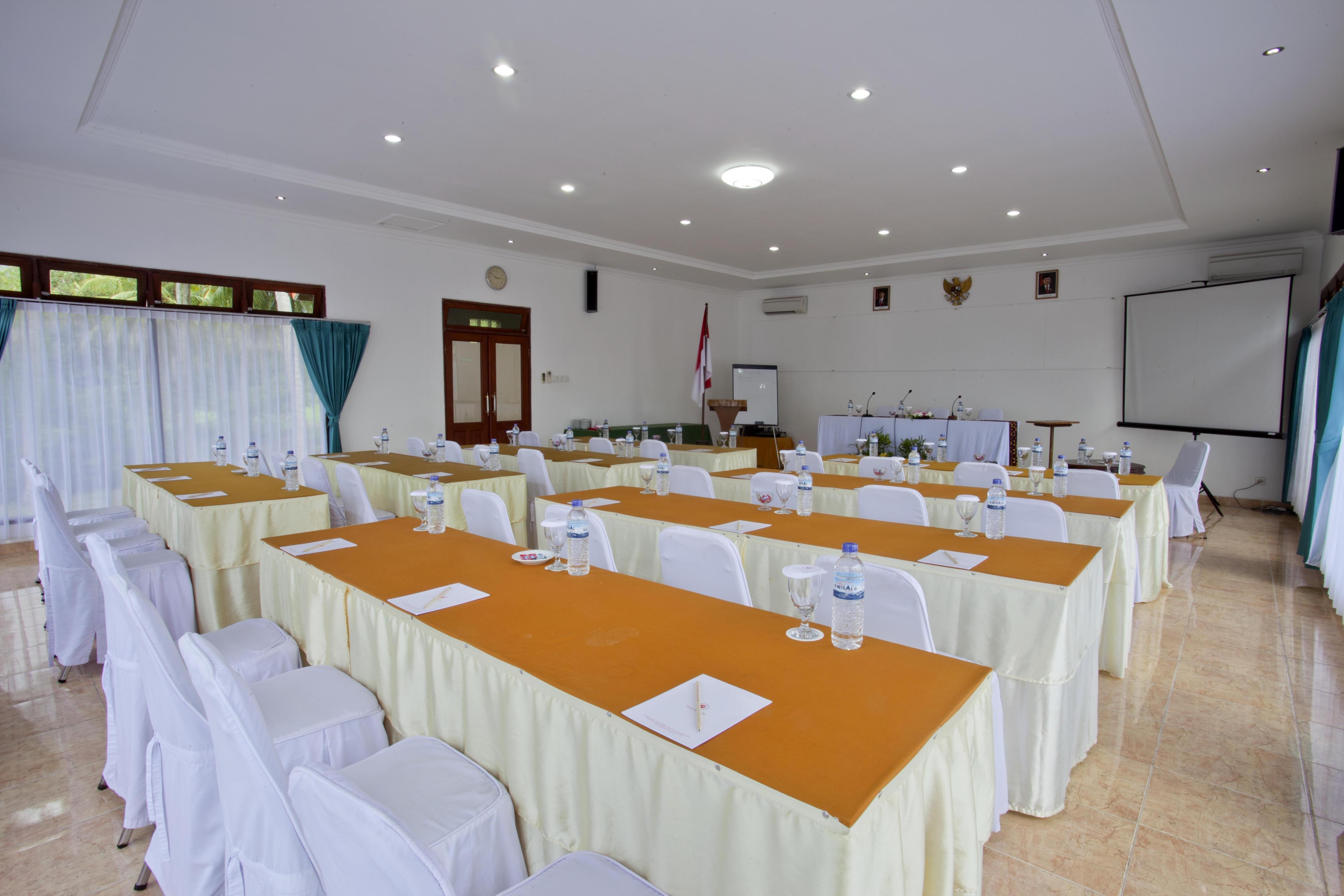 Puri Saron Senggigi Hotel Екстер'єр фото