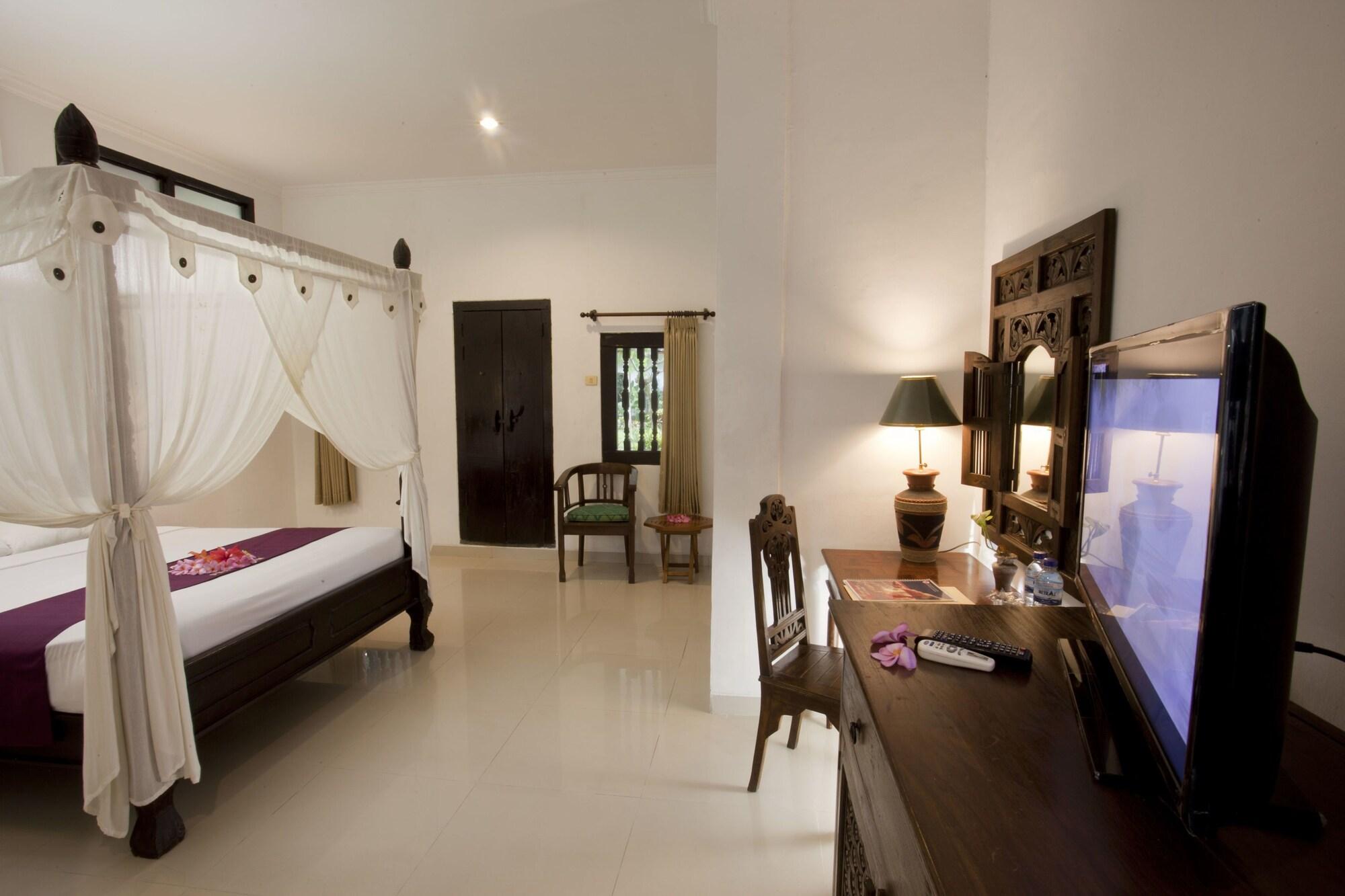 Puri Saron Senggigi Hotel Екстер'єр фото