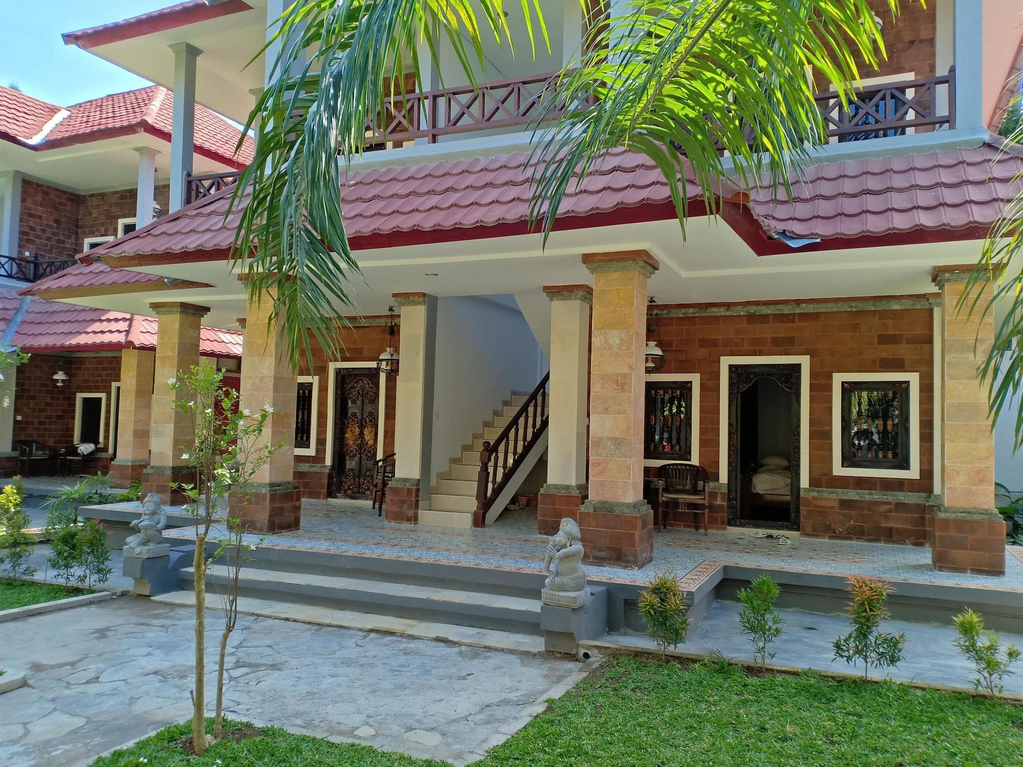 Puri Saron Senggigi Hotel Екстер'єр фото