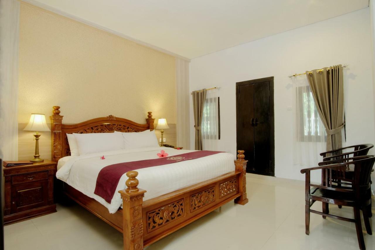 Puri Saron Senggigi Hotel Екстер'єр фото