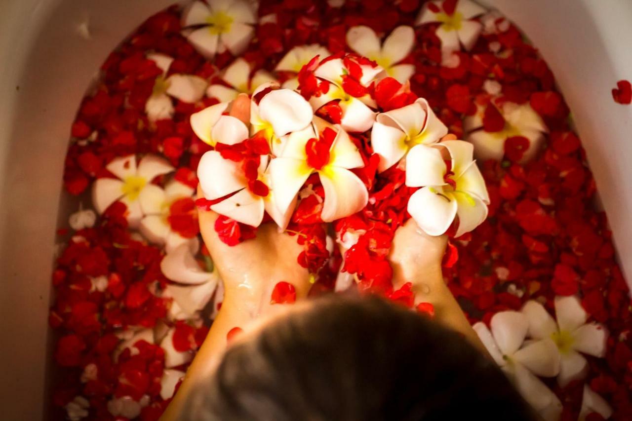 Puri Saron Senggigi Hotel Екстер'єр фото