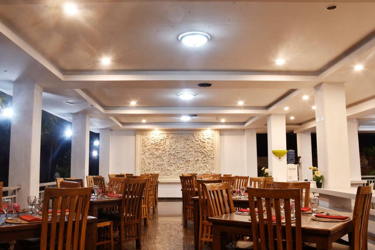 Puri Saron Senggigi Hotel Екстер'єр фото